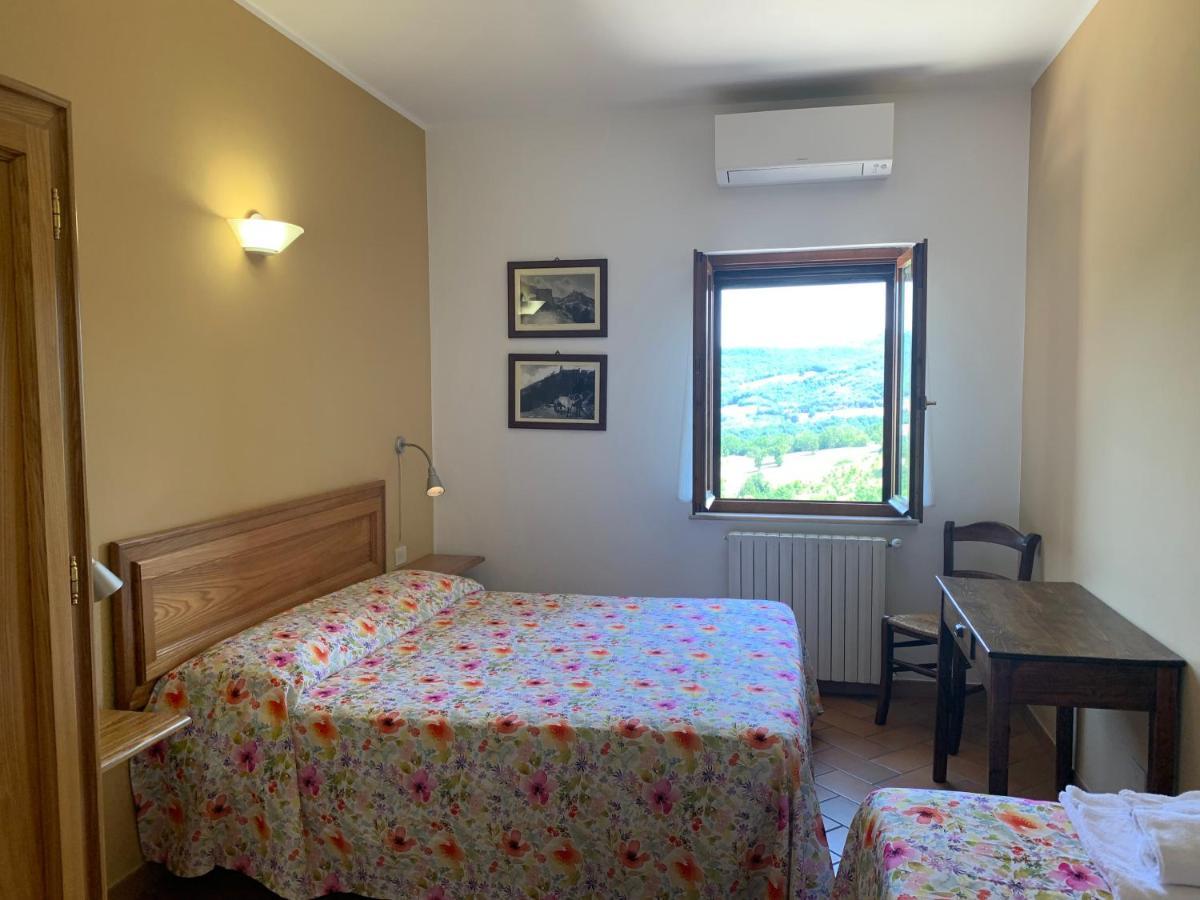 Agriturismo Il Castello อัสซิซี ภายนอก รูปภาพ
