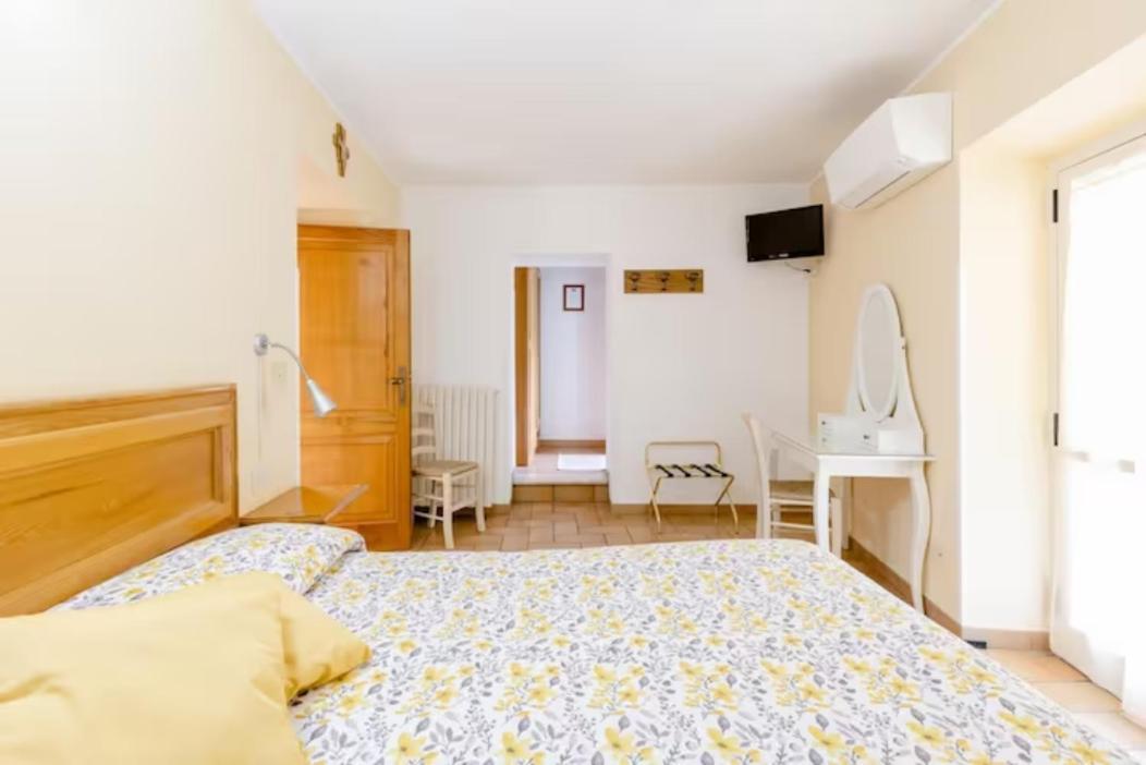 Agriturismo Il Castello อัสซิซี ภายนอก รูปภาพ