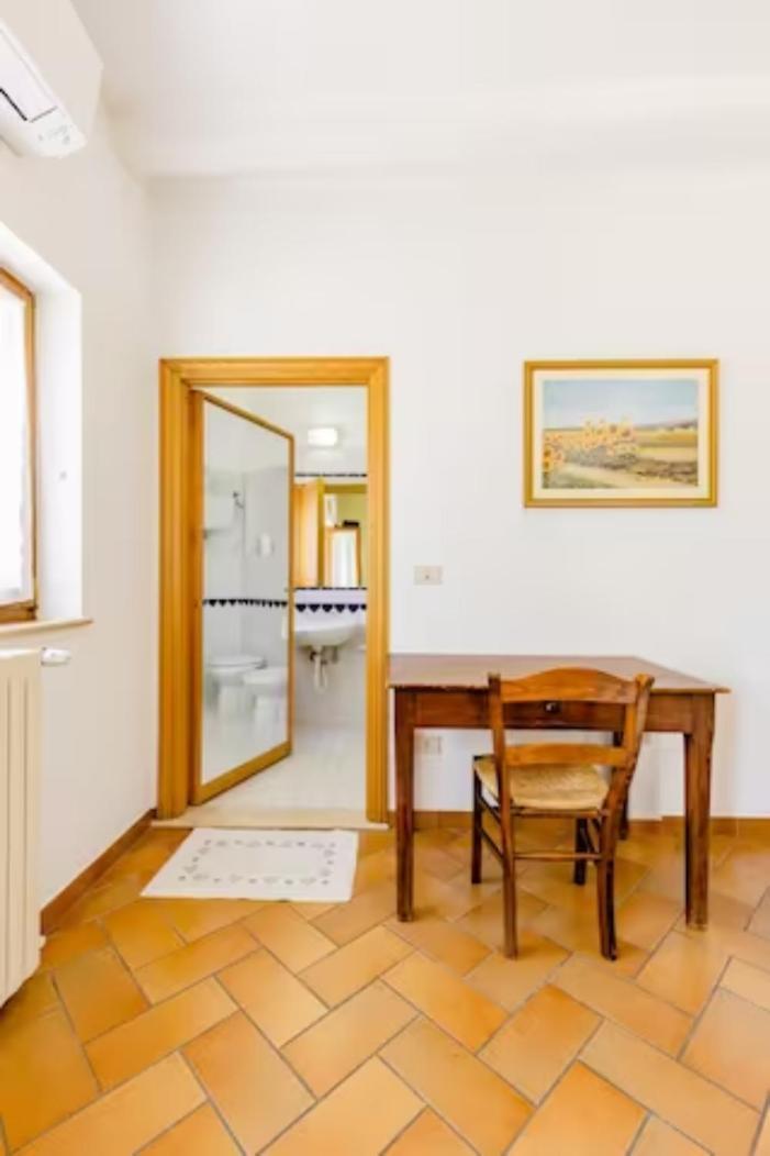 Agriturismo Il Castello อัสซิซี ภายนอก รูปภาพ