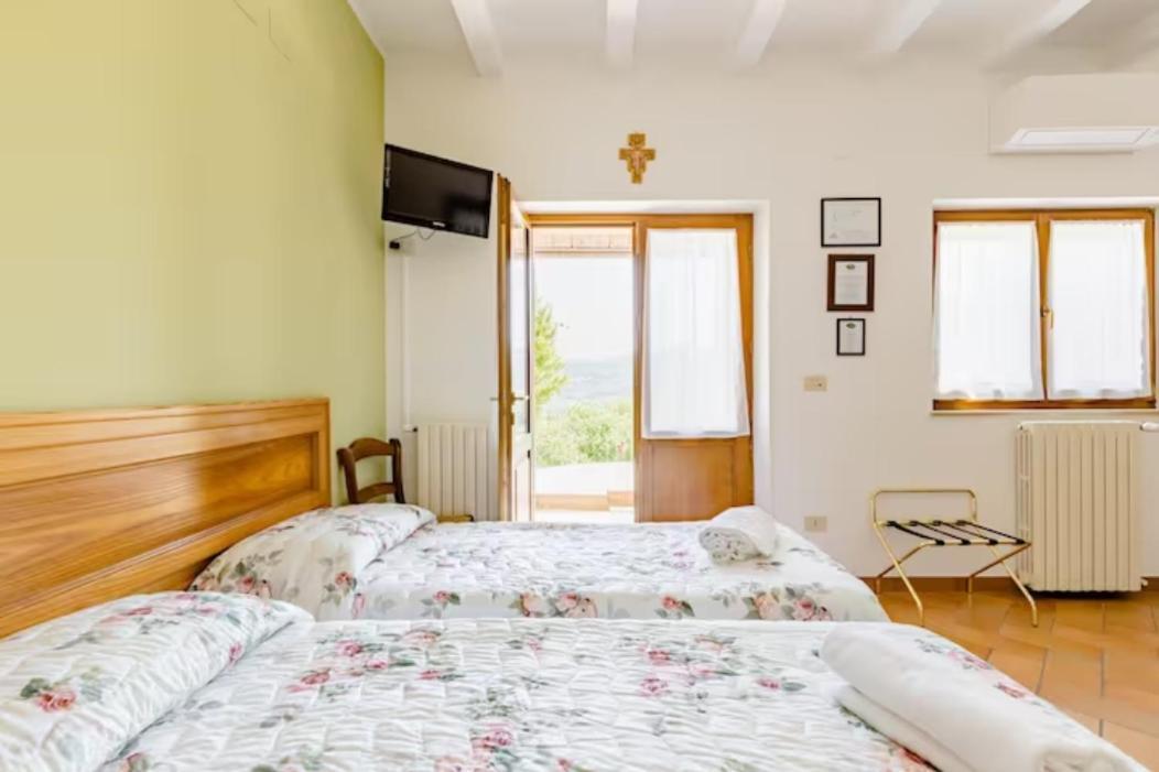 Agriturismo Il Castello อัสซิซี ภายนอก รูปภาพ
