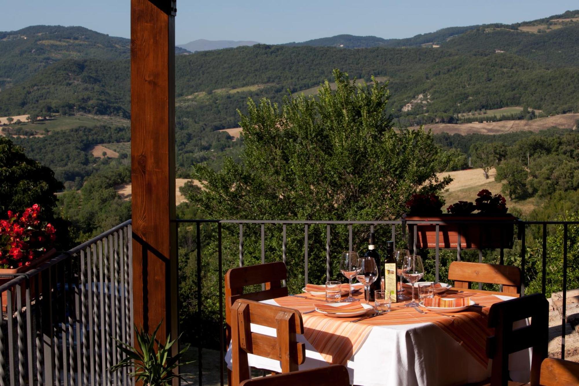 Agriturismo Il Castello อัสซิซี ภายนอก รูปภาพ