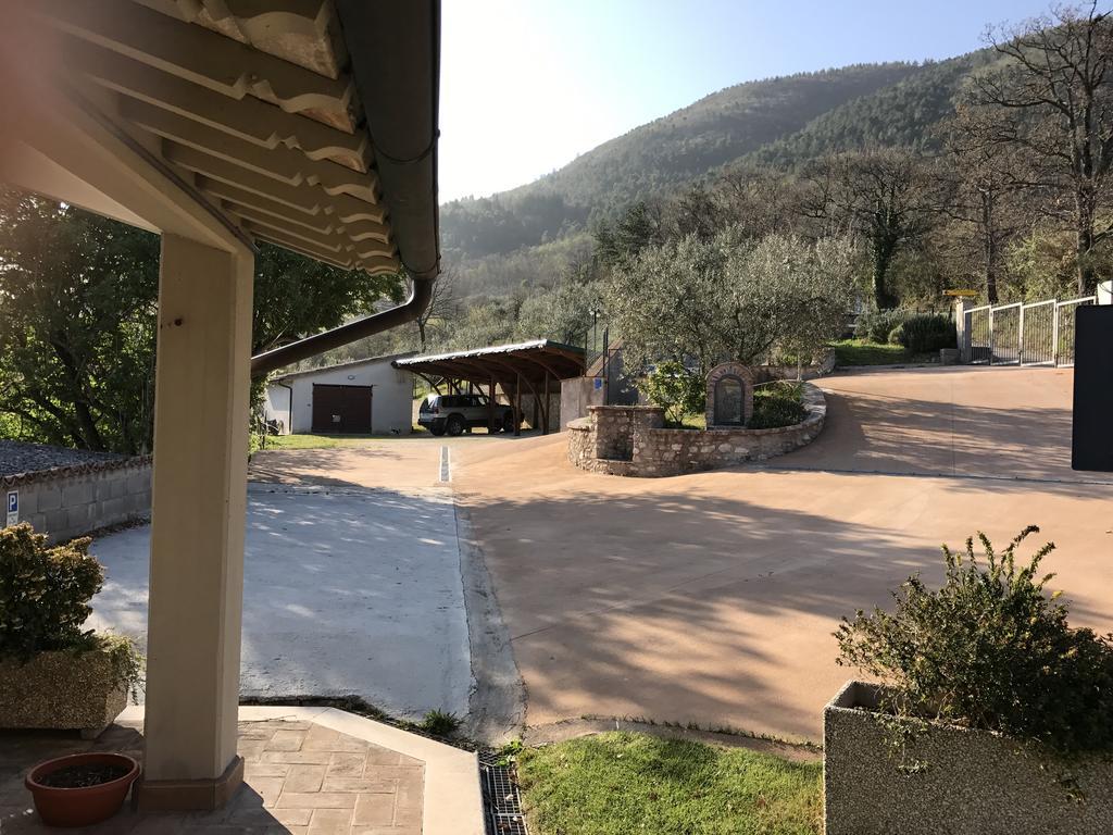Agriturismo Il Castello อัสซิซี ภายนอก รูปภาพ