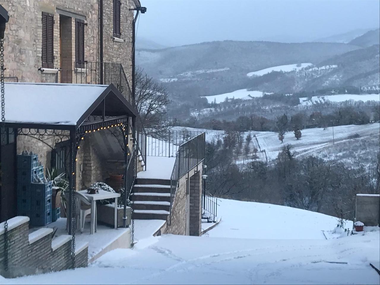 Agriturismo Il Castello อัสซิซี ภายนอก รูปภาพ